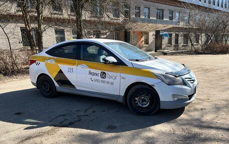 Hyundai Solaris II рестайлинг, 2016 год, 500 000 рублей, 2 фотография