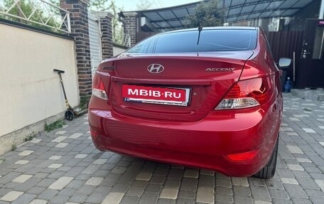 Hyundai Solaris II рестайлинг, 2011 год, 950 000 рублей, 12 фотография