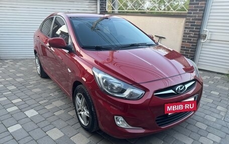 Hyundai Solaris II рестайлинг, 2011 год, 950 000 рублей, 8 фотография