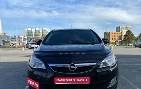 Opel Astra J, 2012 год, 850 000 рублей, 2 фотография