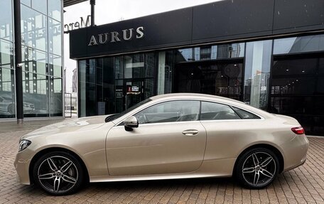 Mercedes-Benz E-Класс, 2019 год, 5 350 000 рублей, 3 фотография