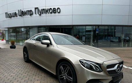 Mercedes-Benz E-Класс, 2019 год, 5 350 000 рублей, 8 фотография