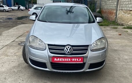 Volkswagen Jetta VI, 2009 год, 620 000 рублей, 1 фотография