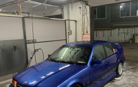 BMW 3 серия, 1993 год, 950 000 рублей, 13 фотография