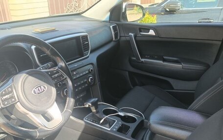 KIA Sportage IV рестайлинг, 2019 год, 2 250 000 рублей, 10 фотография