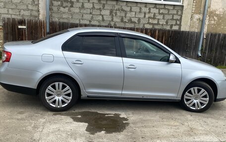 Volkswagen Jetta VI, 2009 год, 620 000 рублей, 4 фотография