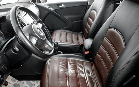 Volkswagen Tiguan I, 2011 год, 1 099 000 рублей, 10 фотография