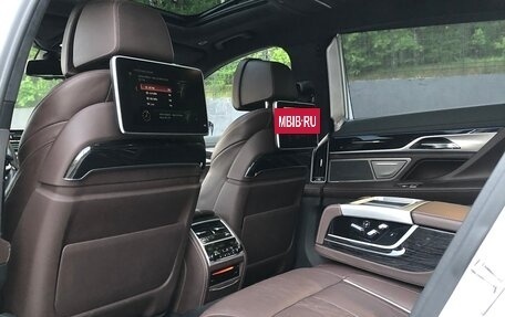 BMW 7 серия, 2017 год, 4 396 800 рублей, 7 фотография