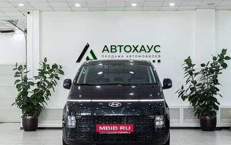 Hyundai Staria, 2021 год, 3 698 000 рублей, 2 фотография