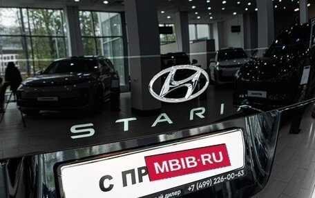 Hyundai Staria, 2021 год, 3 698 000 рублей, 24 фотография