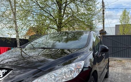 Peugeot 308 II, 2011 год, 650 000 рублей, 2 фотография