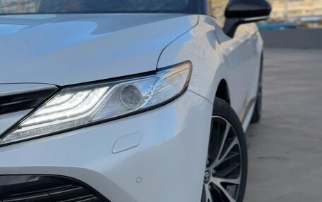 Toyota Camry, 2020 год, 2 800 000 рублей, 10 фотография