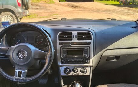 Volkswagen Polo VI (EU Market), 2013 год, 750 500 рублей, 3 фотография