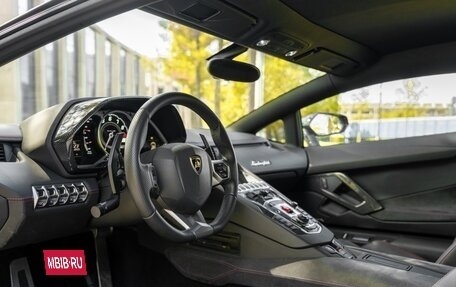 Lamborghini Aventador I рестайлинг, 2013 год, 21 000 000 рублей, 6 фотография