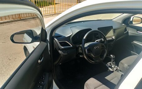 Hyundai Solaris II рестайлинг, 2017 год, 1 200 000 рублей, 6 фотография