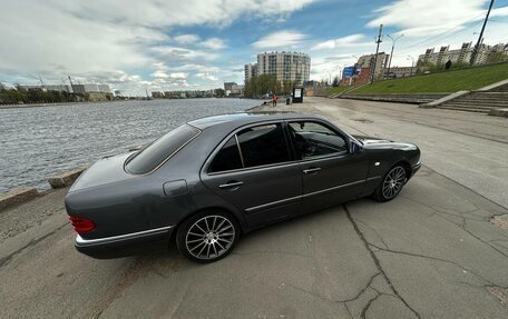 Mercedes-Benz E-Класс, 1996 год, 600 000 рублей, 4 фотография