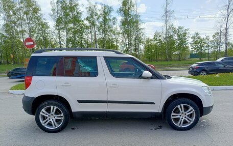 Skoda Yeti I рестайлинг, 2013 год, 1 099 000 рублей, 5 фотография