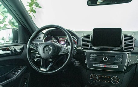 Mercedes-Benz GLS, 2018 год, 4 098 000 рублей, 21 фотография