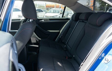 Volkswagen Jetta VI, 2018 год, 1 629 000 рублей, 9 фотография