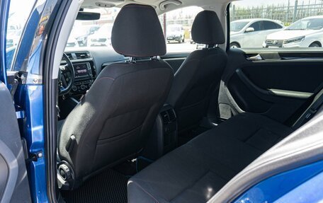 Volkswagen Jetta VI, 2018 год, 1 629 000 рублей, 11 фотография