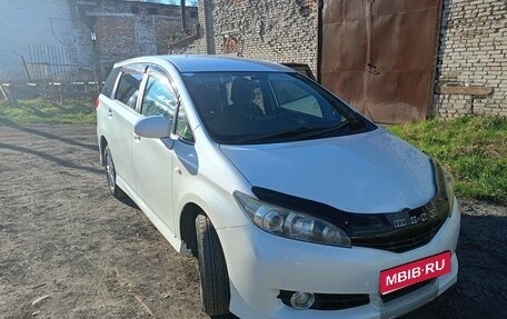 Toyota Wish II, 2012 год, 1 600 000 рублей, 1 фотография