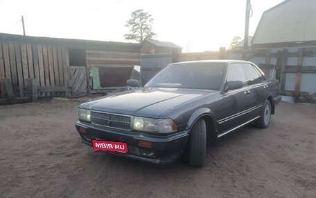 Nissan Gloria VIII, 1990 год, 350 000 рублей, 3 фотография