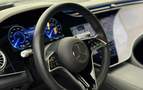 Mercedes-Benz EQS, 2022 год, 13 000 000 рублей, 17 фотография