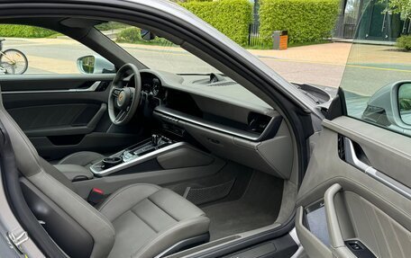Porsche 911, 2020 год, 22 900 000 рублей, 31 фотография