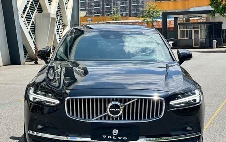 Volvo S90 II рестайлинг, 2021 год, 3 080 687 рублей, 9 фотография