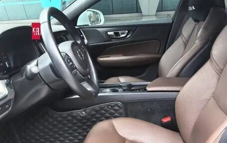 Volvo S60 III, 2021 год, 2 275 000 рублей, 5 фотография