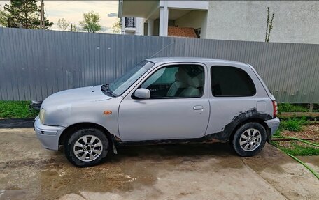 Nissan March II, 2001 год, 180 000 рублей, 3 фотография