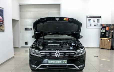 Volkswagen Tiguan II, 2019 год, 2 800 000 рублей, 5 фотография
