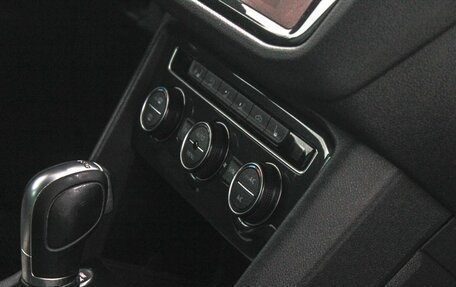 Volkswagen Tiguan II, 2019 год, 2 800 000 рублей, 12 фотография