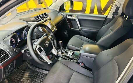 Toyota Land Cruiser Prado 150 рестайлинг 2, 2015 год, 3 100 000 рублей, 10 фотография