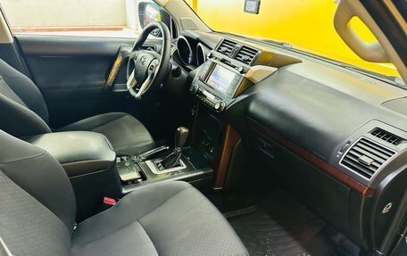 Toyota Land Cruiser Prado 150 рестайлинг 2, 2015 год, 3 100 000 рублей, 12 фотография