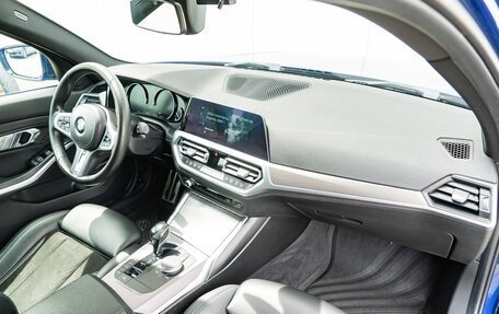 BMW 3 серия, 2020 год, 3 390 000 рублей, 11 фотография