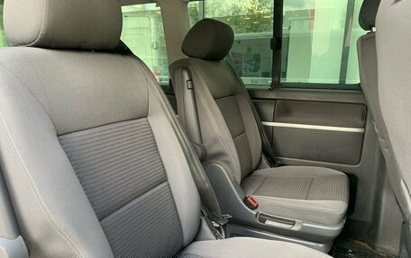 Volkswagen Multivan T5, 2011 год, 2 470 000 рублей, 11 фотография