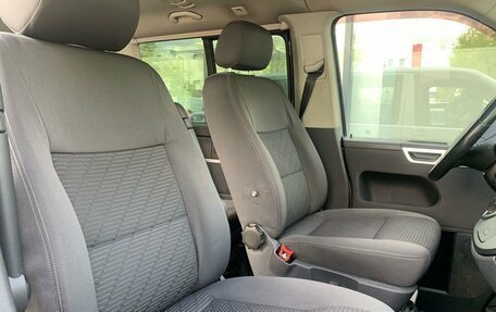 Volkswagen Multivan T5, 2011 год, 2 470 000 рублей, 10 фотография
