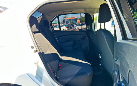 Renault Logan II, 2018 год, 850 000 рублей, 12 фотография