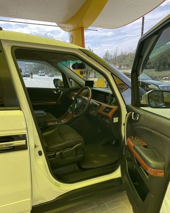 Honda Elysion I рестайлинг, 2008 год, 1 850 000 рублей, 9 фотография