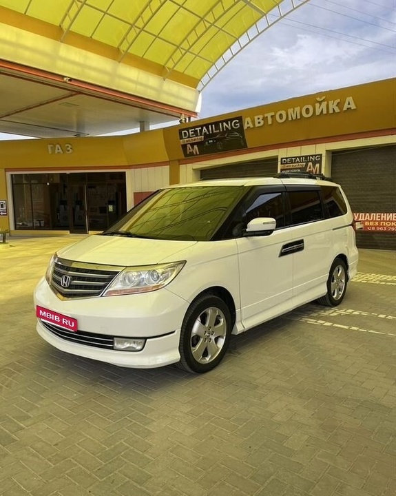 Honda Elysion I рестайлинг, 2008 год, 1 850 000 рублей, 2 фотография