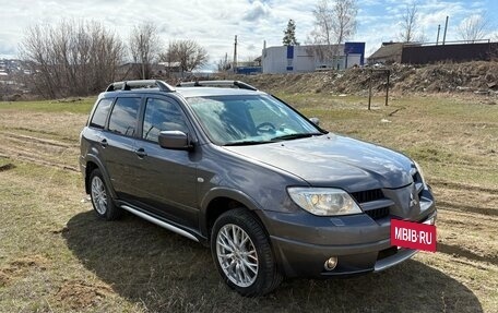 Mitsubishi Outlander III рестайлинг 3, 2006 год, 720 000 рублей, 4 фотография