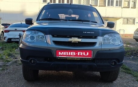 Chevrolet Niva I рестайлинг, 2010 год, 650 000 рублей, 2 фотография