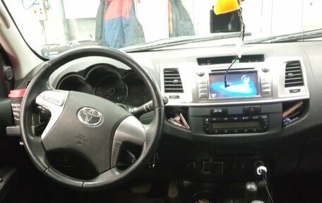 Toyota Hilux VII, 2014 год, 2 576 000 рублей, 5 фотография