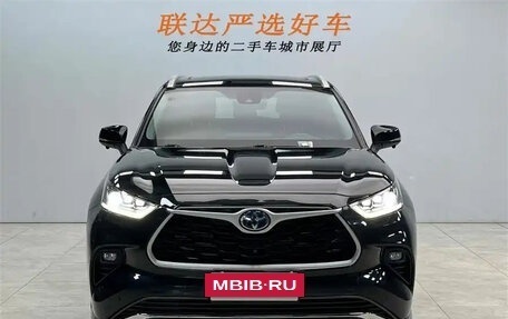Toyota Highlander, 2022 год, 3 720 005 рублей, 2 фотография