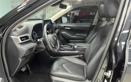 Toyota Highlander, 2022 год, 3 720 005 рублей, 9 фотография
