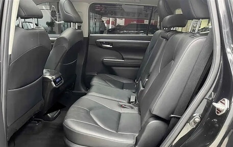 Toyota Highlander, 2022 год, 3 720 005 рублей, 11 фотография