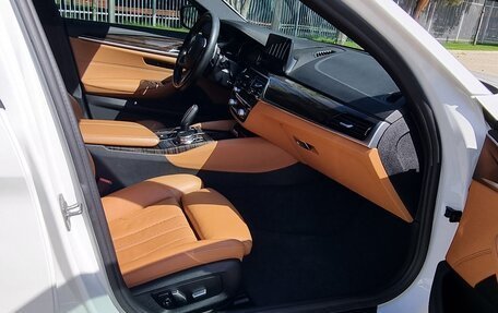 BMW 5 серия, 2019 год, 4 490 000 рублей, 13 фотография