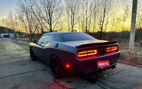 Dodge Challenger III рестайлинг 2, 2015 год, 3 200 000 рублей, 7 фотография