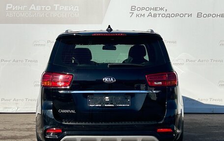 KIA Carnival III, 2019 год, 2 785 000 рублей, 4 фотография